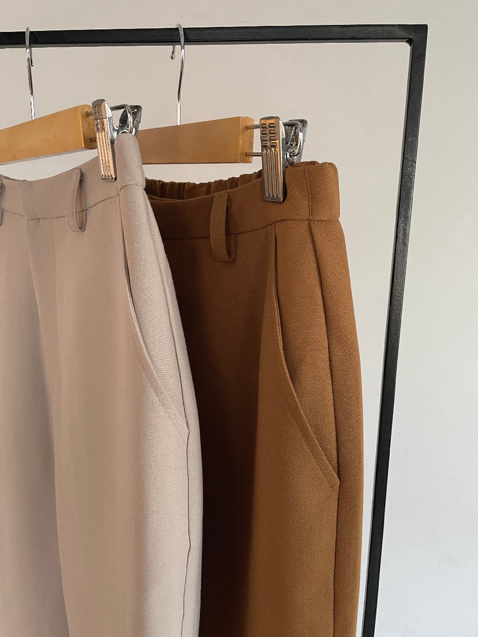 SCALLOP SLIT FLARE PANTS