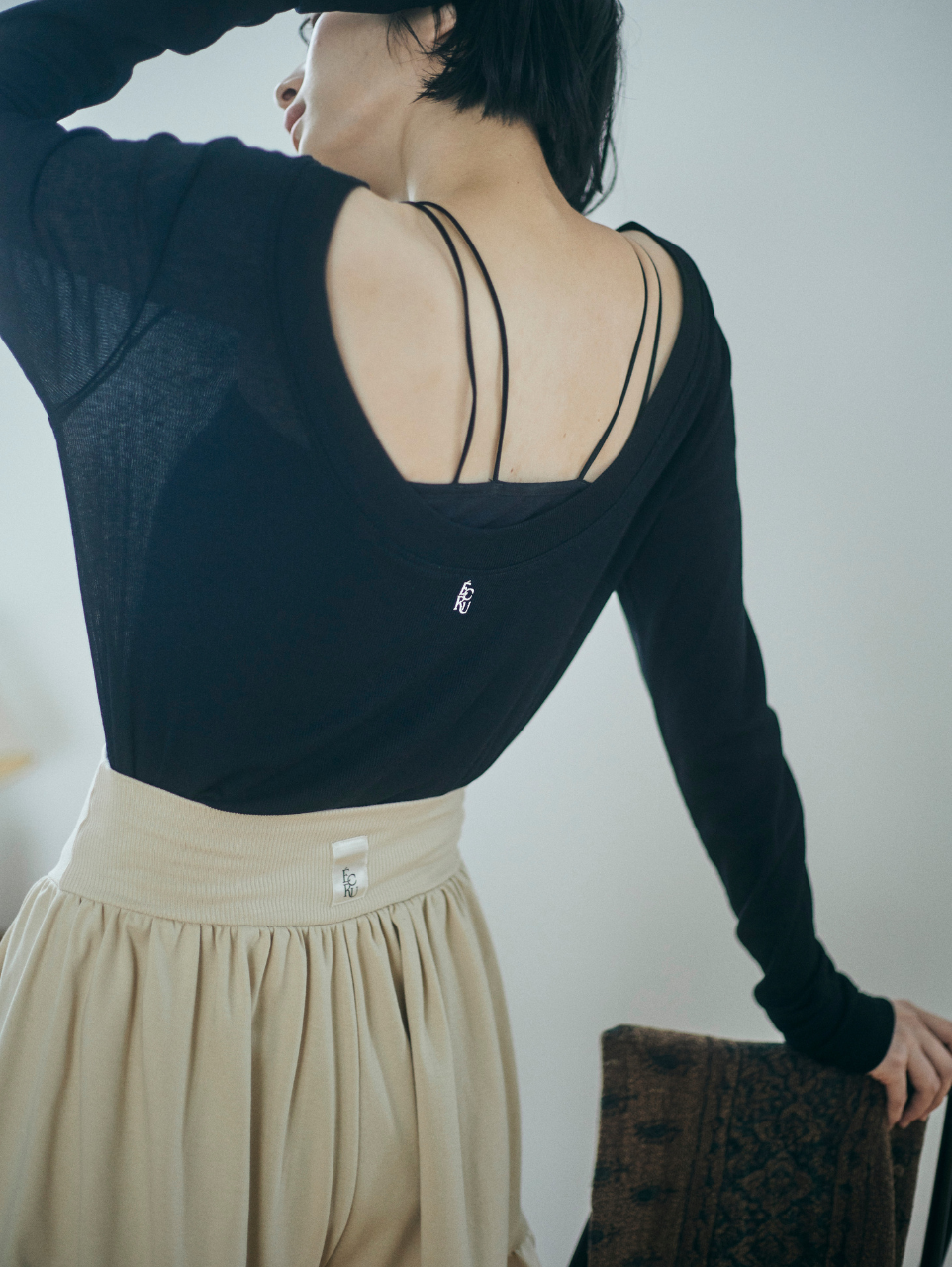 OPEN BACK SHEER LOUNGE TOP
