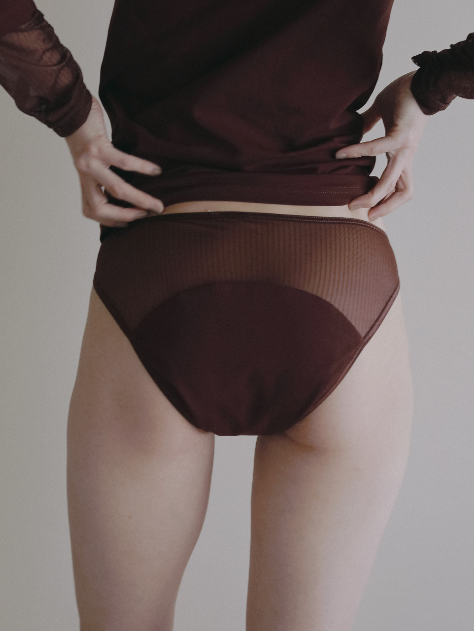 〈2026AW〉SHEER NET STRIPE PERIOD SHORTS LIGHT