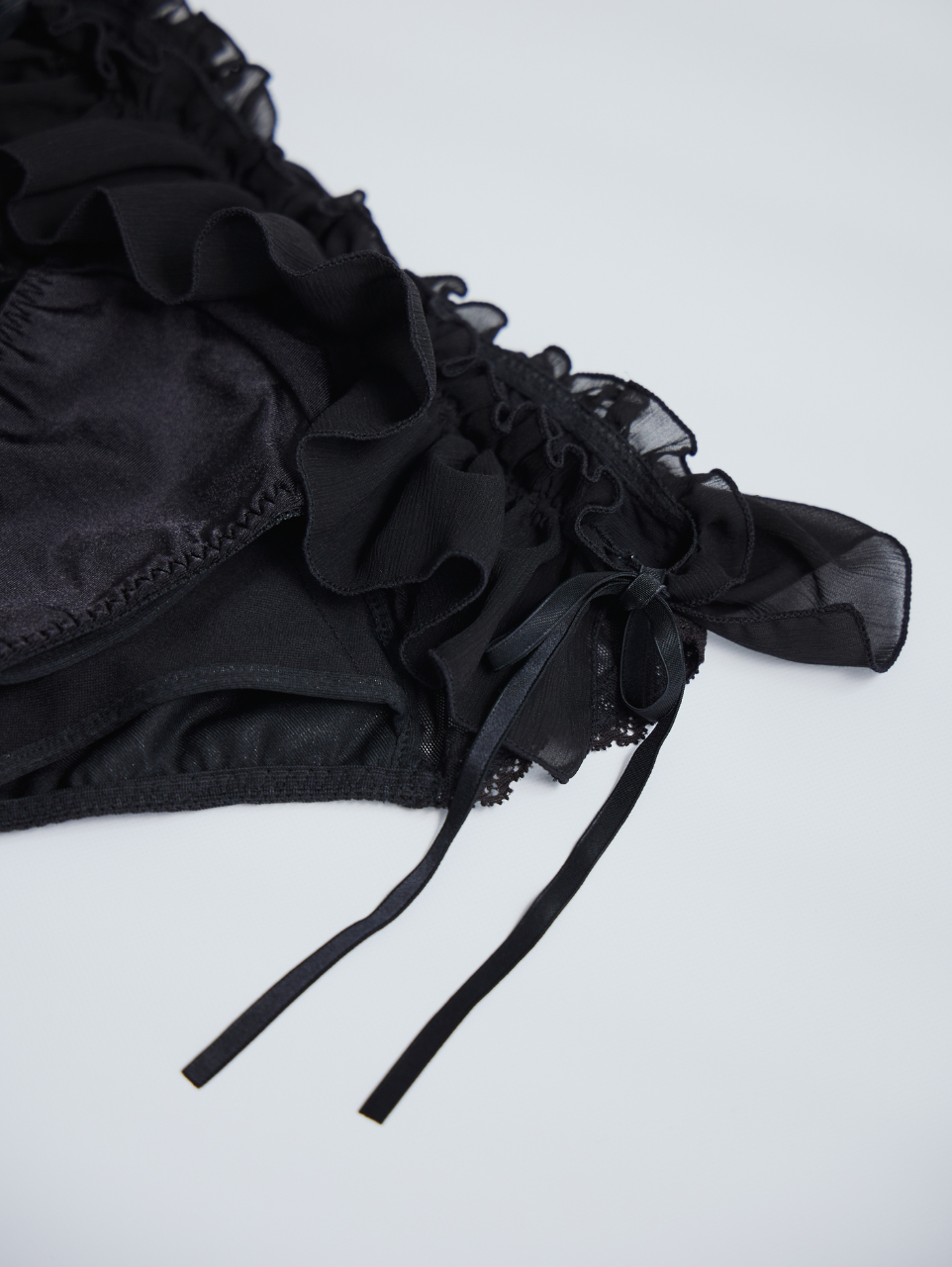 FRILLED SHEER PERIOD SHORTS
