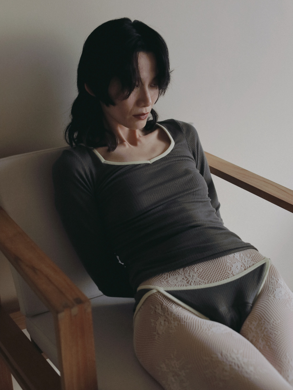 〈2026AW〉CASHMERE BLEND VELOUR TRIM BRIEFS