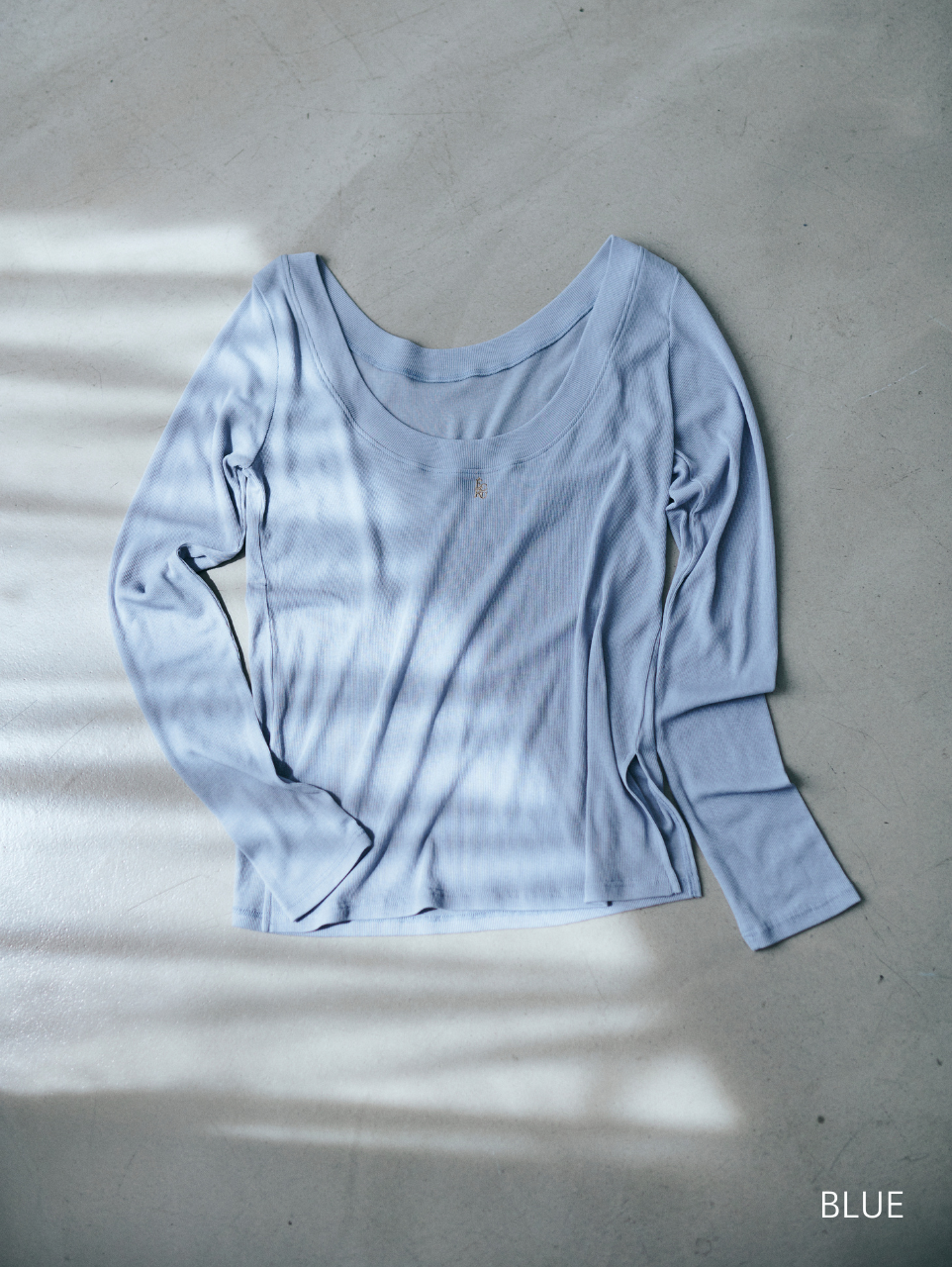 OPEN BACK SHEER LOUNGE TOP