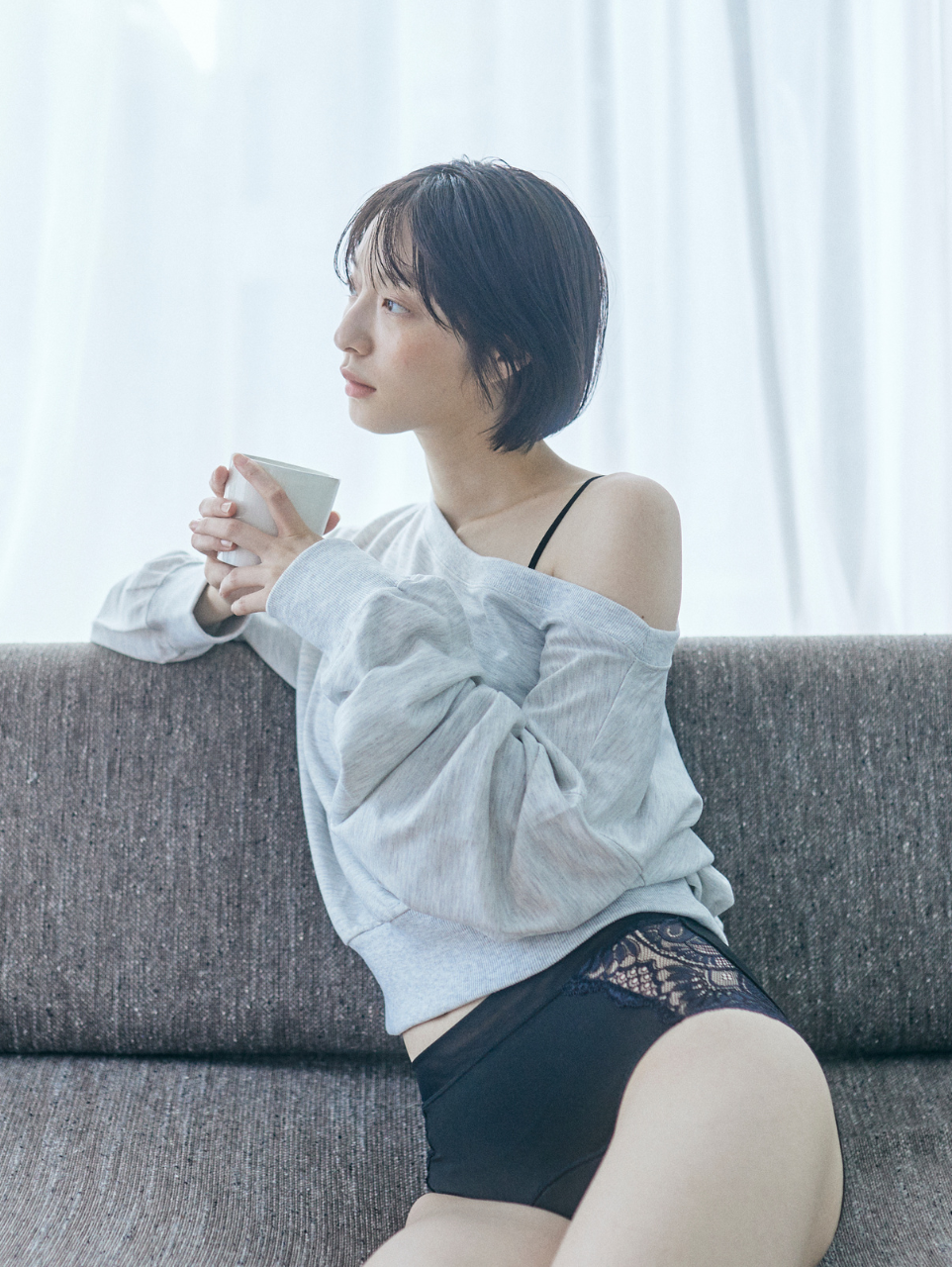 FRAME LACE PERIOD SHORTS