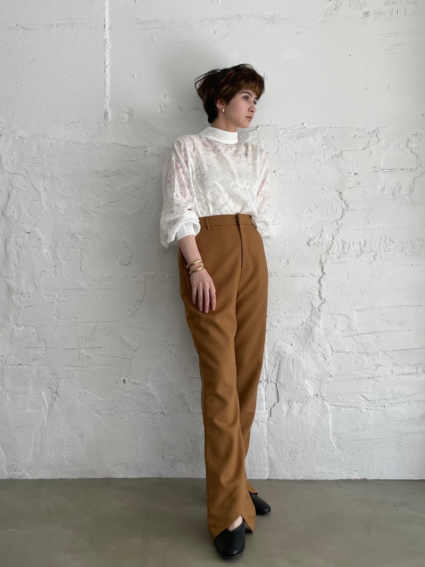 SCALLOP SLIT FLARE PANTS