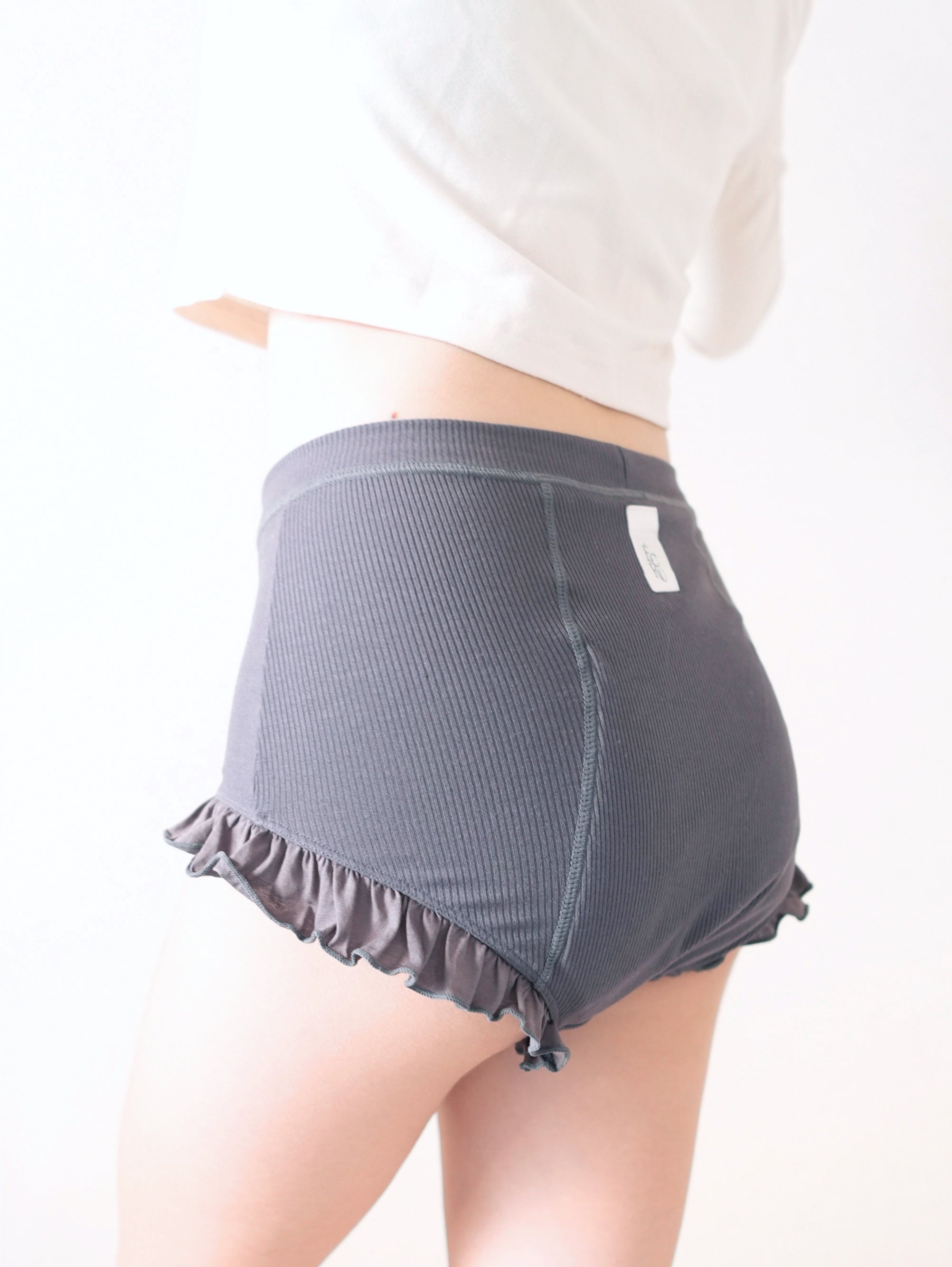 NUANCE WAVE JUNIOR PERIOD SHORTS