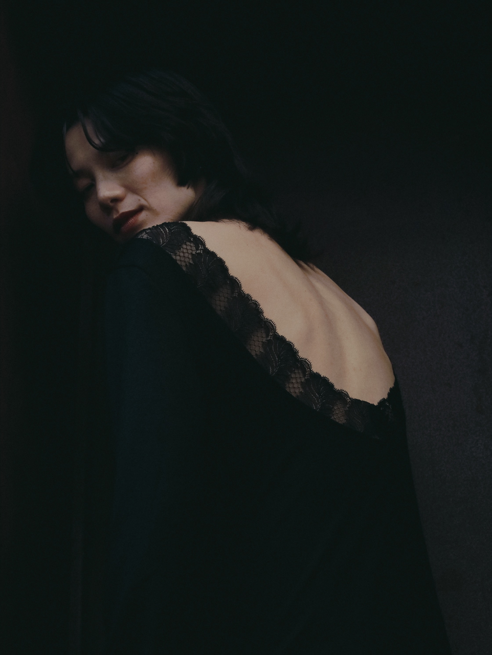 〈PRE ORDER〉BACK OPEN WOOL LOUNGE DRESS