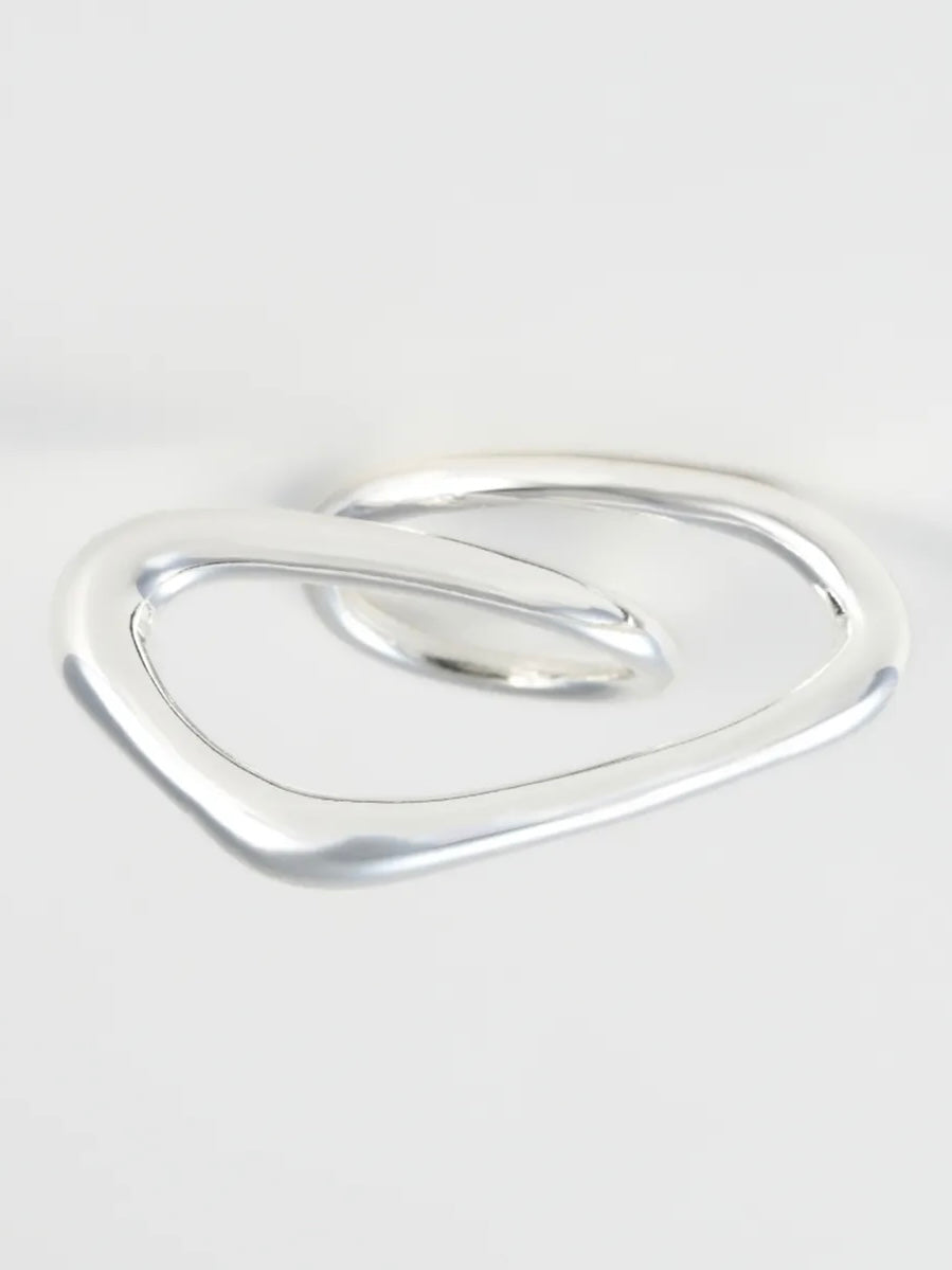 Nuance line triangle Ring